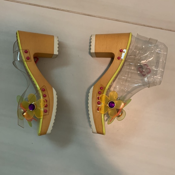 Betsy Johnson heels - Picture 4 of 4